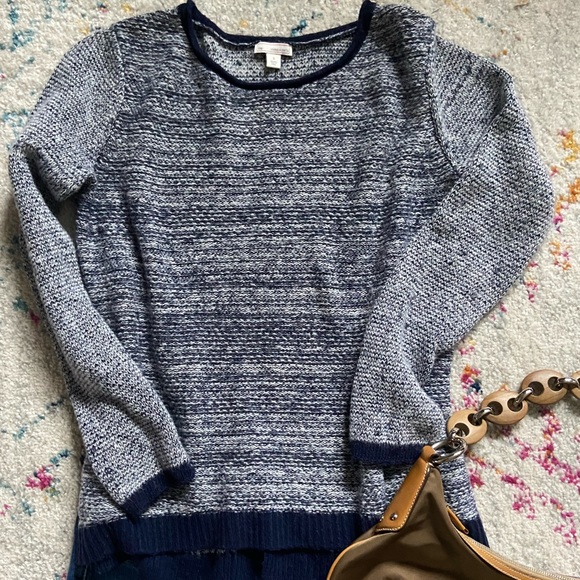 GAP Sweaters - GAP wool blend sweater in navy blue and white GREAT CONDITION